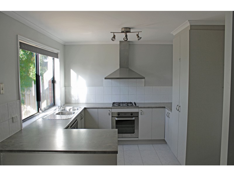 3 Gordonia Place, Epsom VIC 3551