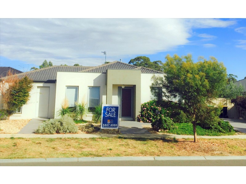 3 Barnett Drive, Kangaroo Flat VIC 3555