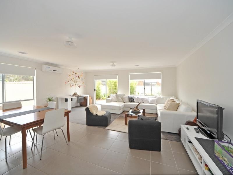 3 Barnett Drive, Kangaroo Flat VIC 3555