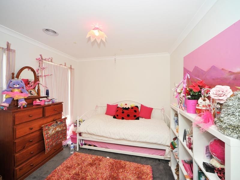 3 Barnett Drive, Kangaroo Flat VIC 3555