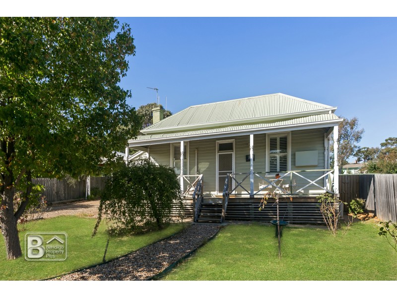 34 Etty Street, Castlemaine VIC 3450