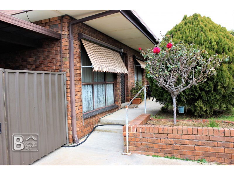 1/114 Wood Street, California Gully VIC 3556