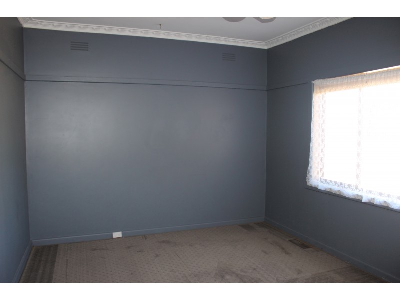 4 View Street, Kangaroo Flat VIC 3555