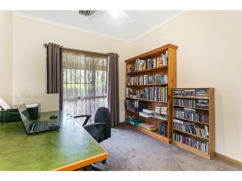 2 Railway Road, Rochester VIC 3561