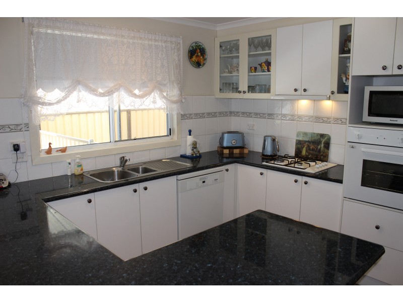 Unit 19 Karinya Gardens ( 1 – 11 Furness Street ), Kangaroo Flat VIC 3555