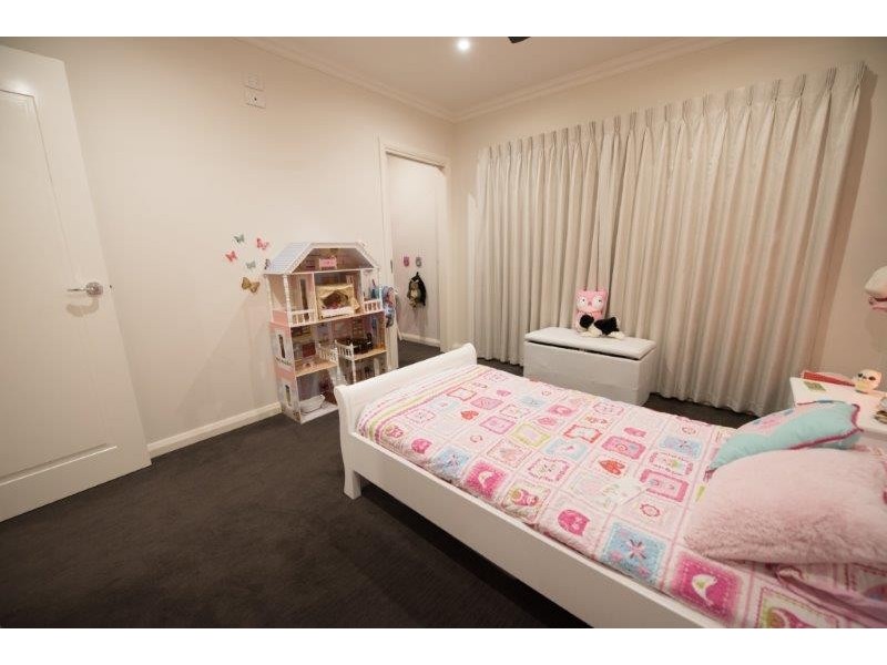 28  Janelle Drive, Maiden Gully VIC 3551