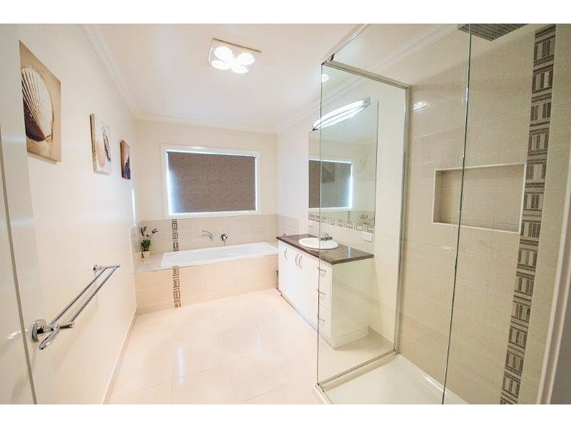 28  Janelle Drive, Maiden Gully VIC 3551