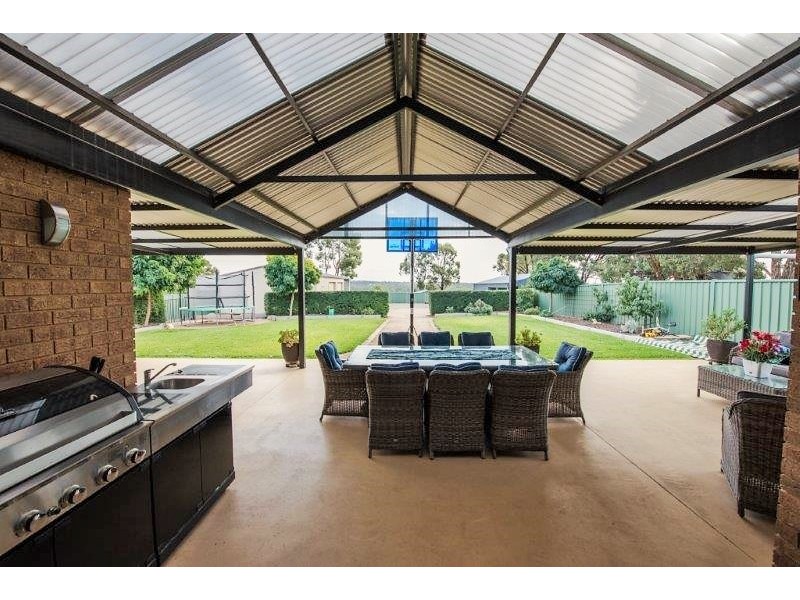 28  Janelle Drive, Maiden Gully VIC 3551