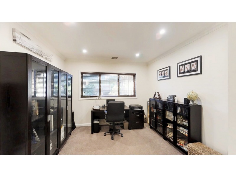 70 Pioneer Drive, Maiden Gully VIC 3551