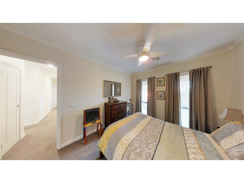 70 Pioneer Drive, Maiden Gully VIC 3551