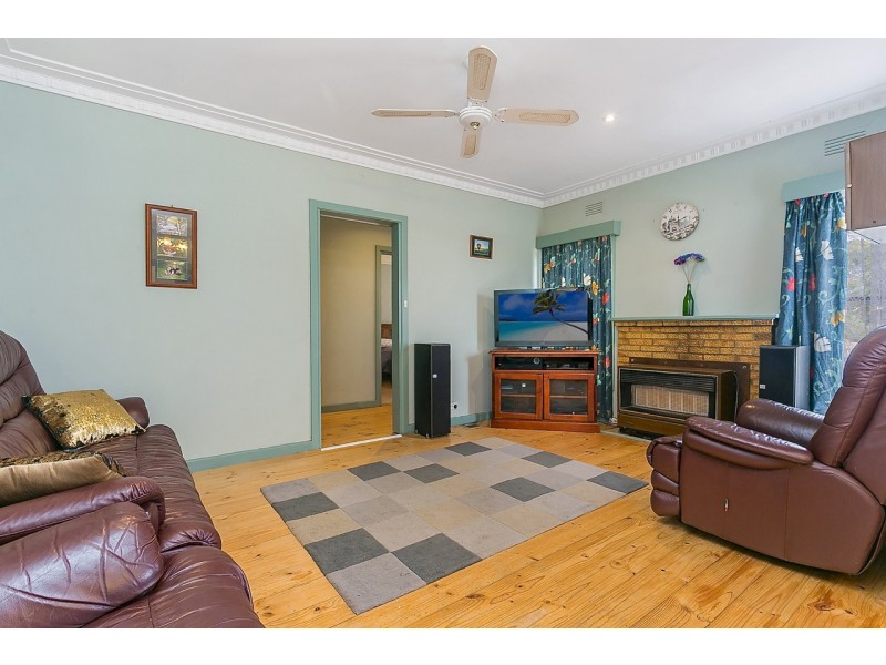 15 Graham Street, Kangaroo Flat VIC 3555