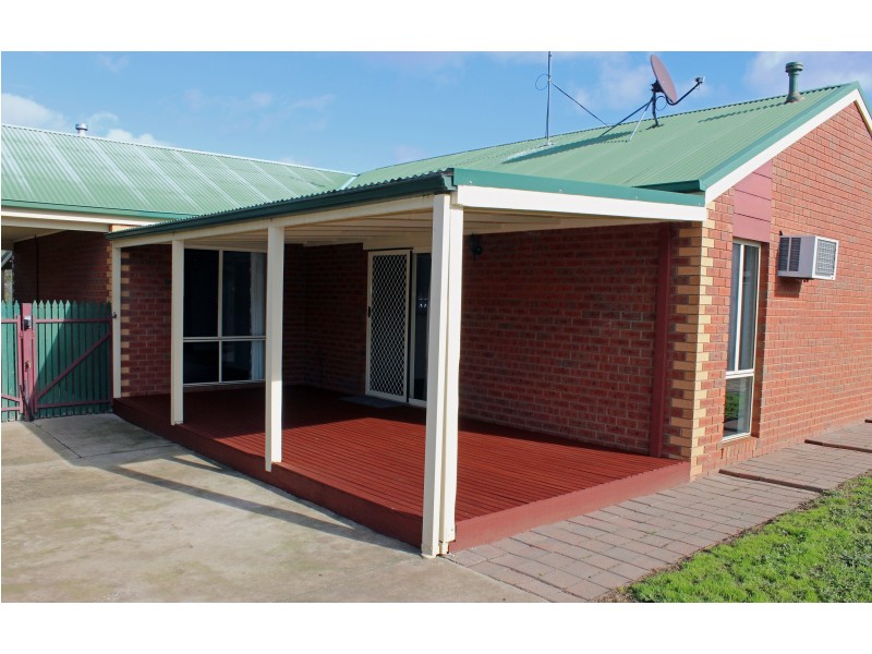 4 Pittaway Street, Kangaroo Flat VIC 3555