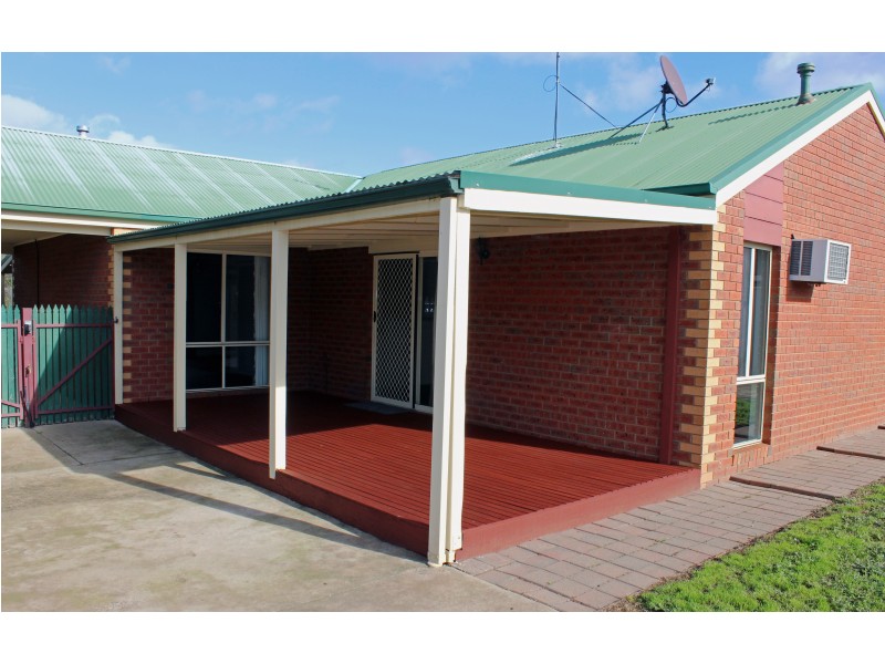 4 Pittaway Street, Kangaroo Flat VIC 3555