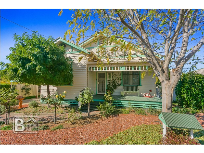 9 Hart Street, Rochester VIC 3561