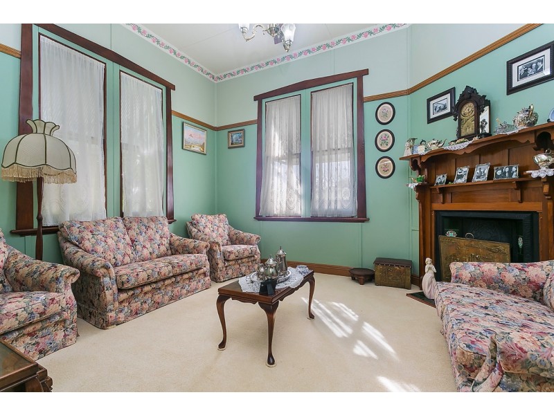 9 Hart Street, Rochester VIC 3561