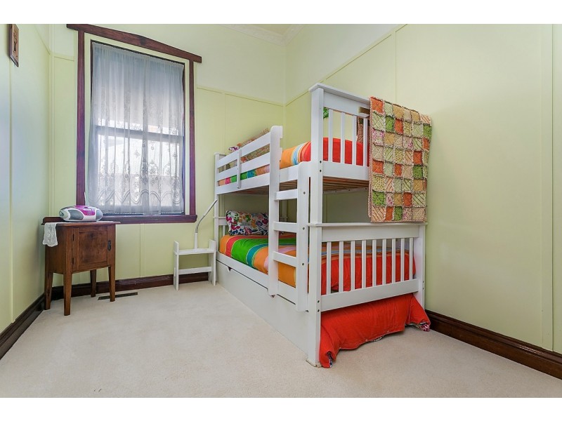 9 Hart Street, Rochester VIC 3561