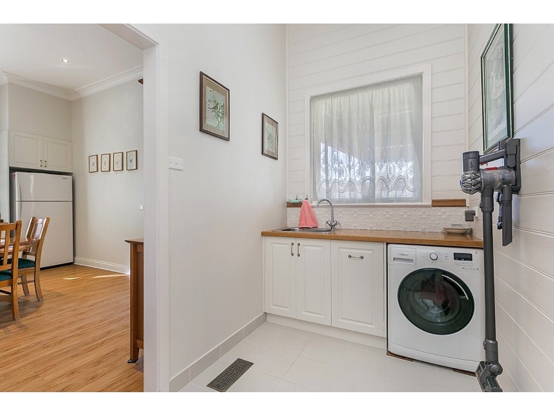 9 Hart Street, Rochester VIC 3561