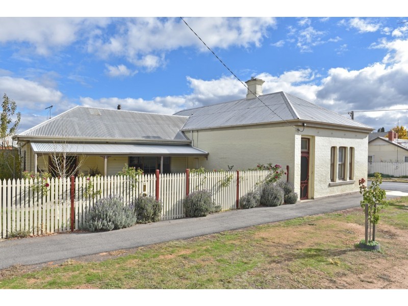 71 Broadway, Dunolly VIC 3472