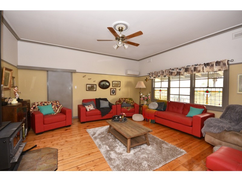 71 Broadway, Dunolly VIC 3472