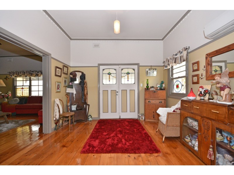 71 Broadway, Dunolly VIC 3472