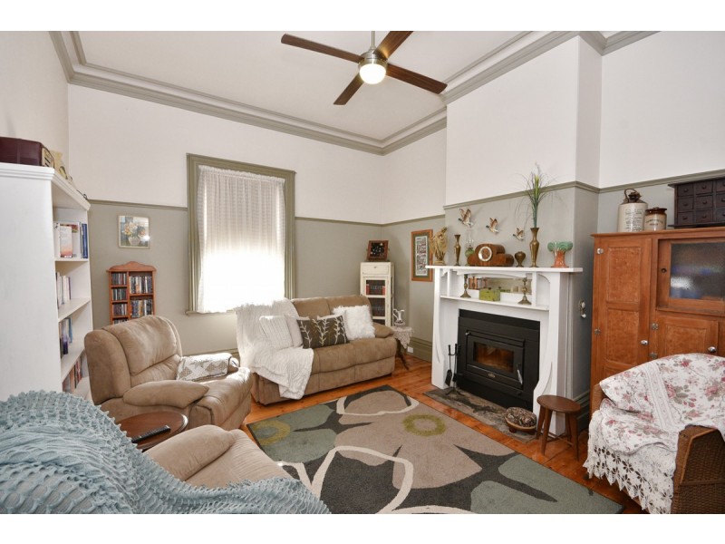 71 Broadway, Dunolly VIC 3472