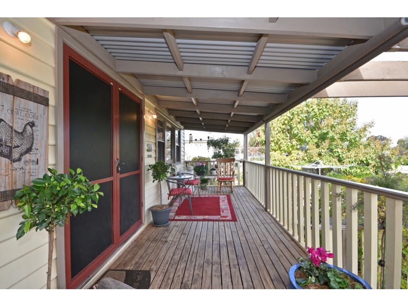 71 Broadway, Dunolly VIC 3472