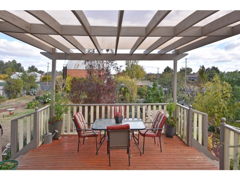 71 Broadway, Dunolly VIC 3472