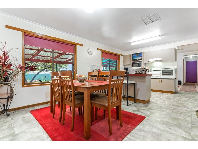 36 Burke Street, Baringhup VIC 3463