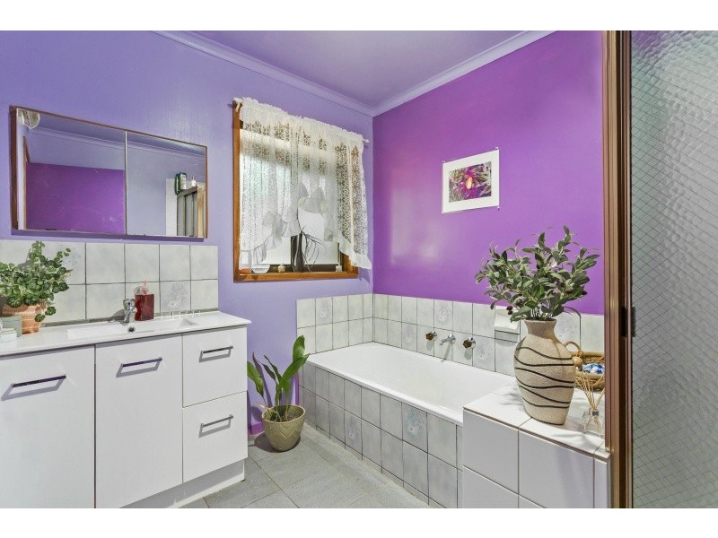 36 Burke Street, Baringhup VIC 3463