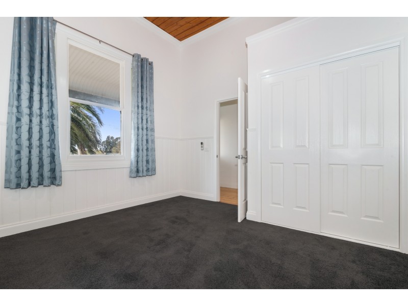 18 Staley Street, California Gully VIC 3556