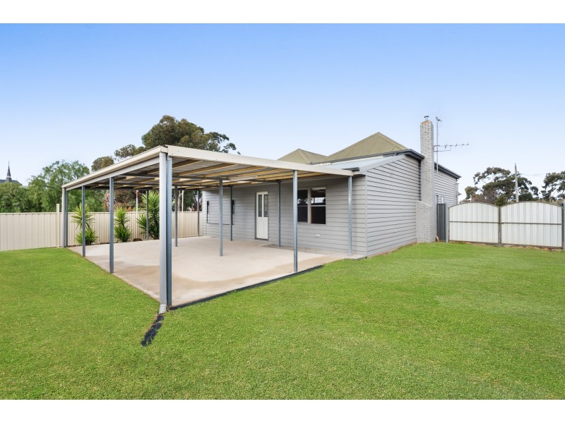 18 Staley Street, California Gully VIC 3556