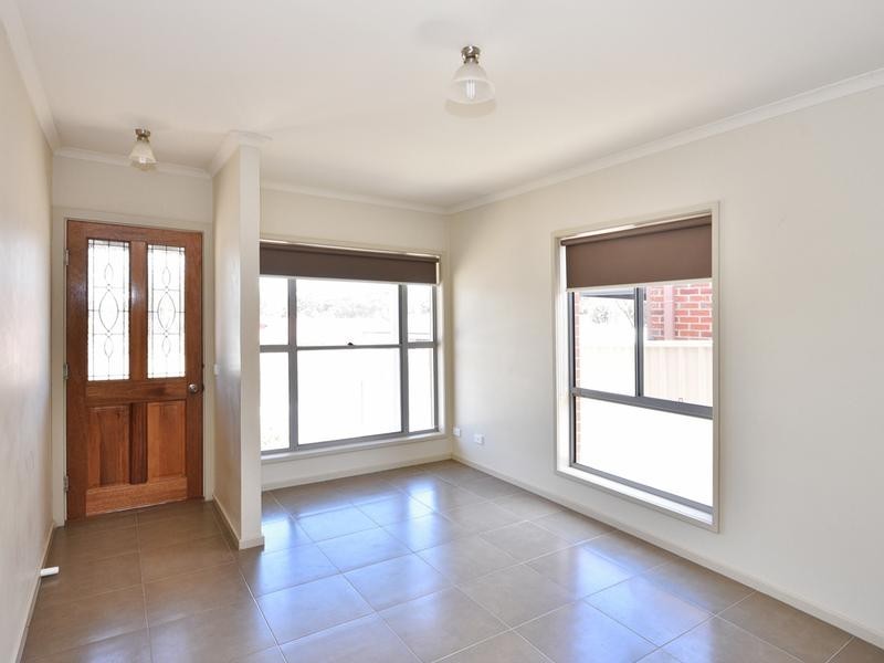 4B Alfreda Place, Golden Square VIC 3555