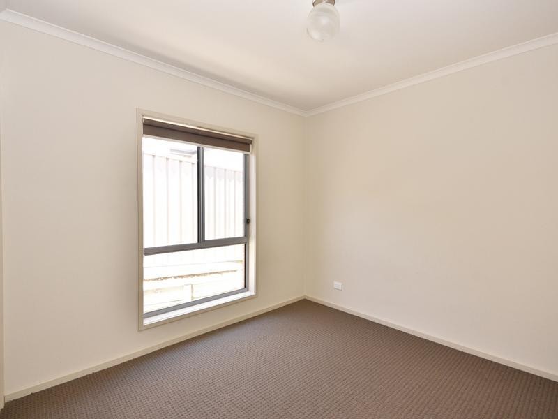 4B Alfreda Place, Golden Square VIC 3555