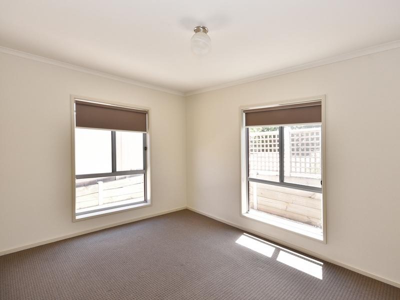 4B Alfreda Place, Golden Square VIC 3555