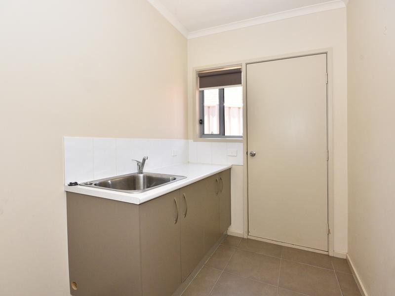 4B Alfreda Place, Golden Square VIC 3555