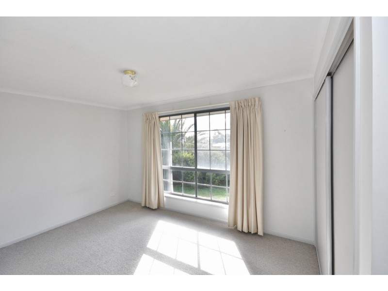 1/10 Keogh Drive, Spring Gully VIC 3550