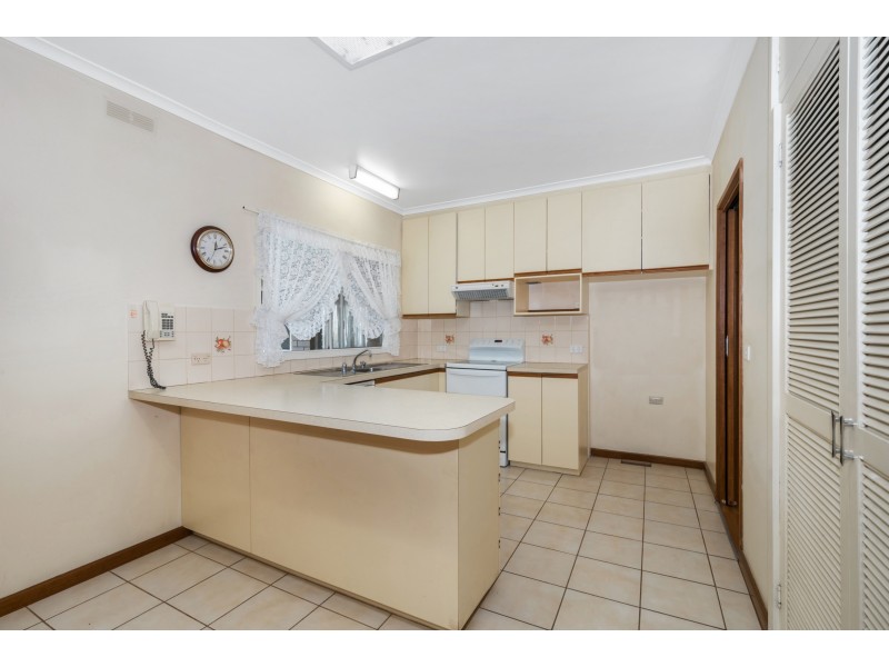 5 James Court, Kangaroo Flat VIC 3555