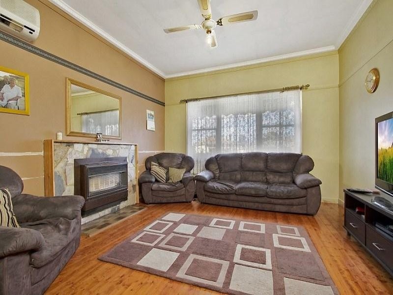 19 Olympic Parade, Kangaroo Flat VIC 3555