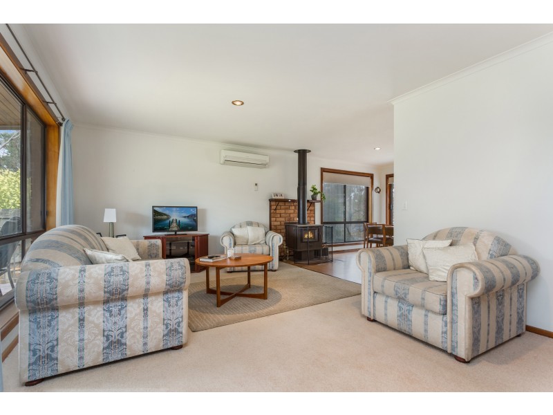 50 McMillan Road, Green Gully VIC 3462