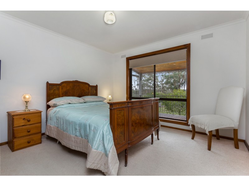 50 McMillan Road, Green Gully VIC 3462