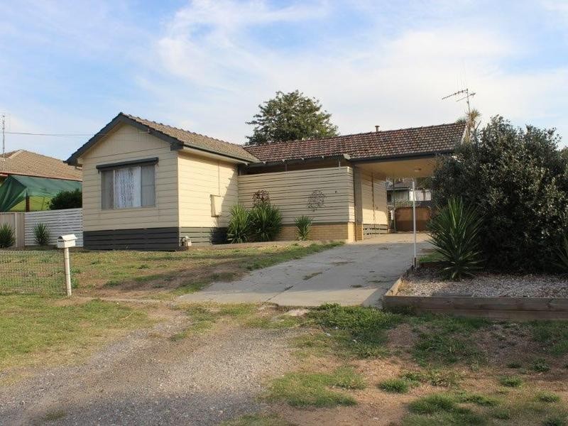 6 Young Street, Golden Square VIC 3555