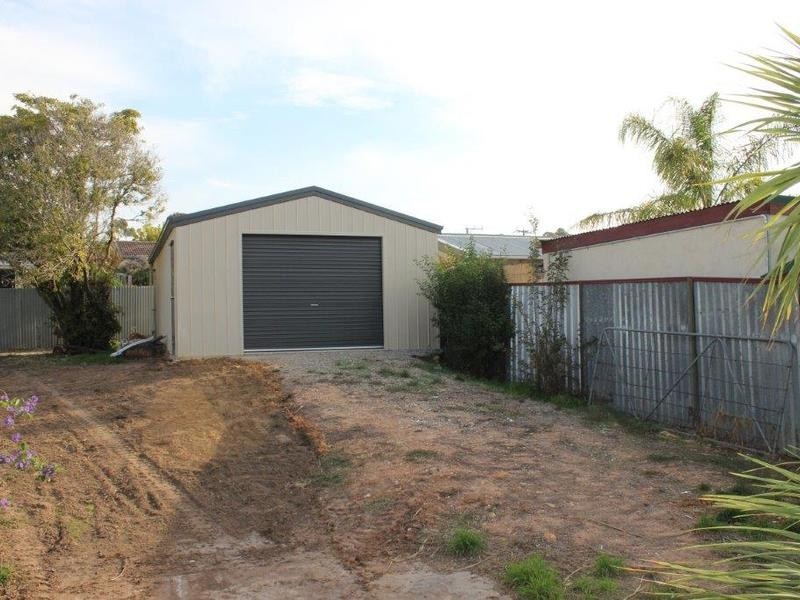 6 Young Street, Golden Square VIC 3555