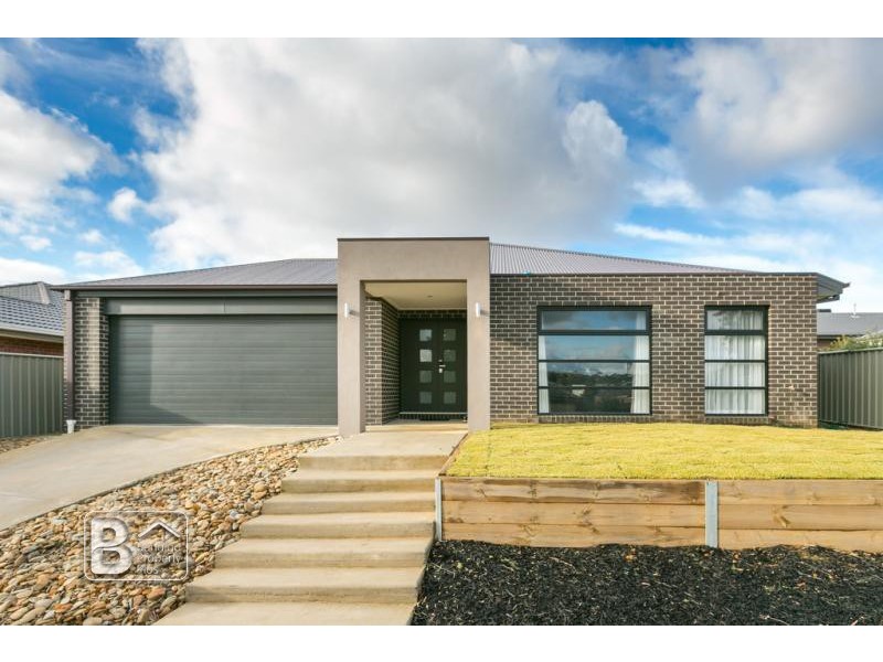 5 Klim Avenue, Kangaroo Flat VIC 3555