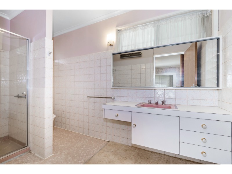 5 James Court, Kangaroo Flat VIC 3555