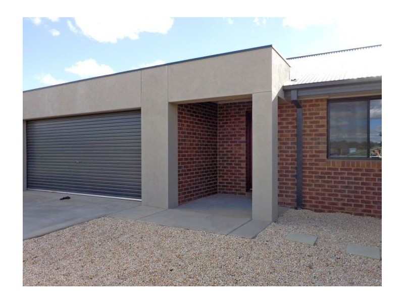 7 Aurora Place, Epsom VIC 3551