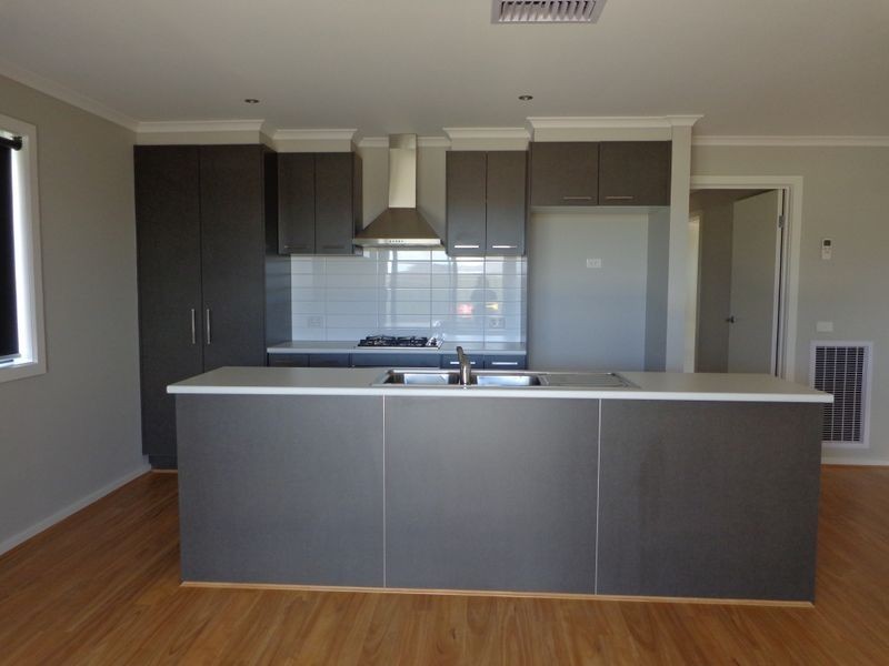7 Aurora Place, Epsom VIC 3551