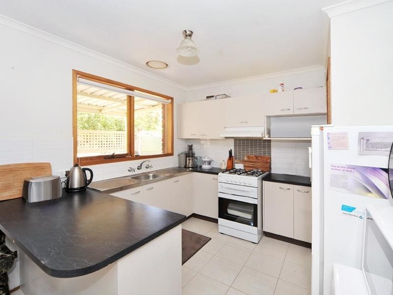 28 Aspinall Street, Golden Square VIC 3555