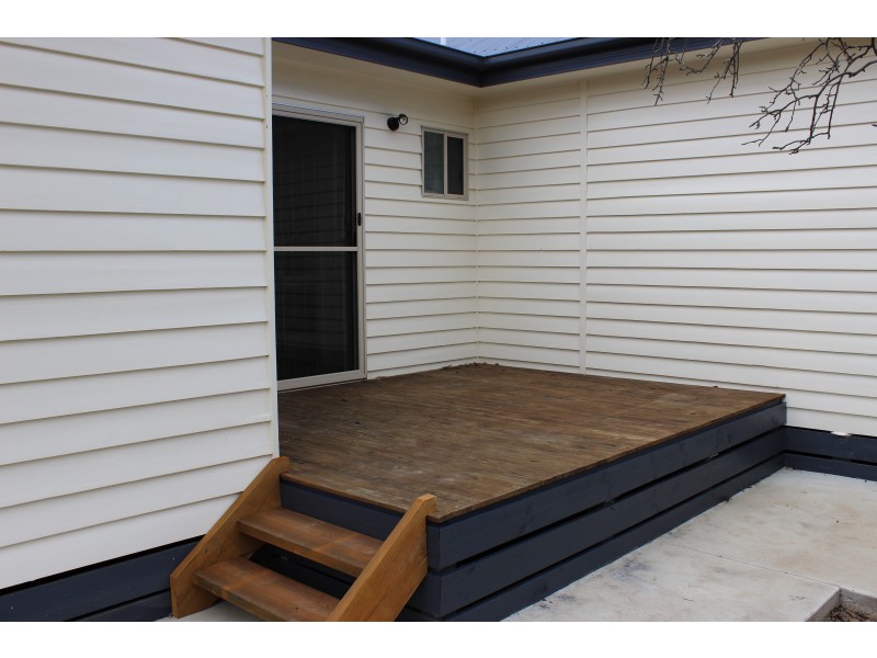 344 High Street, Kangaroo Flat VIC 3555