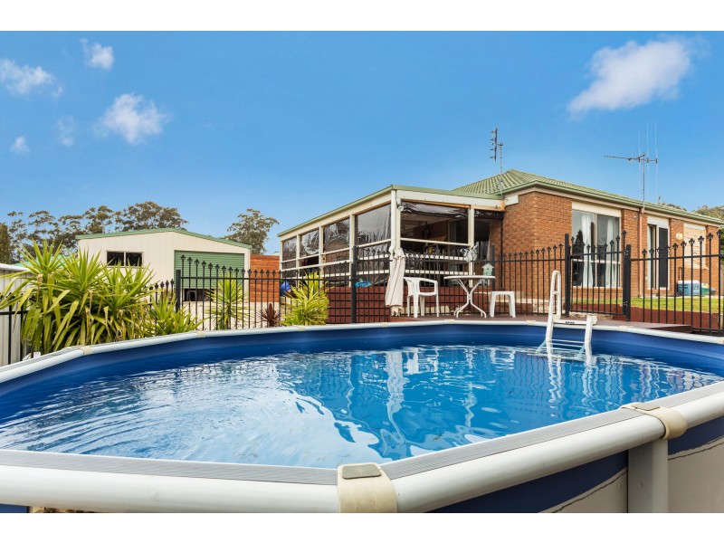 8 Julie Court, Kangaroo Flat VIC 3555