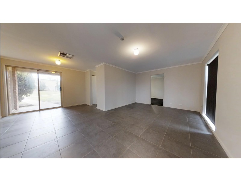 44 Mockridge Drive, Kangaroo Flat VIC 3555